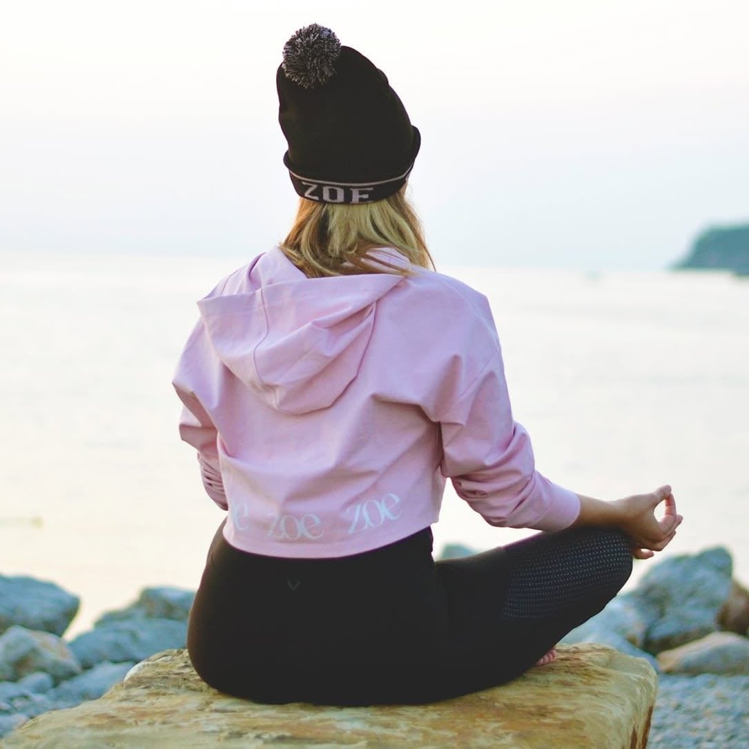Trenutek meditacije ob morju